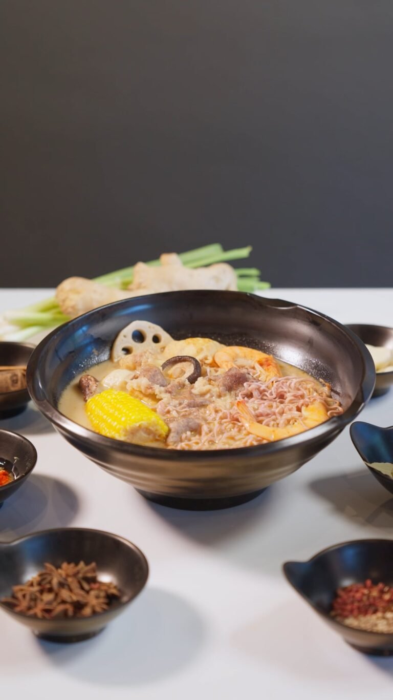 Ricky & Jack's Ristorante yemek videosu: ramen kasesi